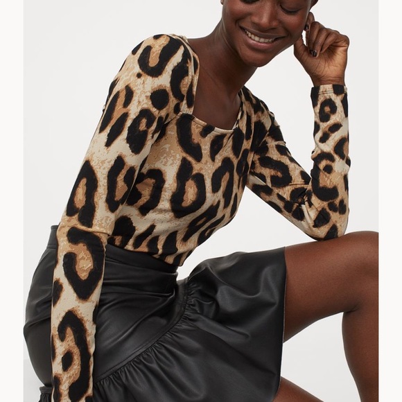 H&M Tops - H&M Leopard Print Top